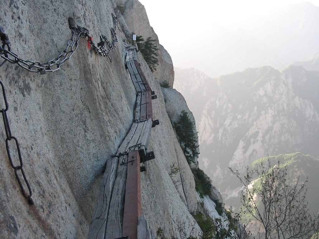 Mount Huashan, China: The Most Dangerous Hiking Trail in the World 1